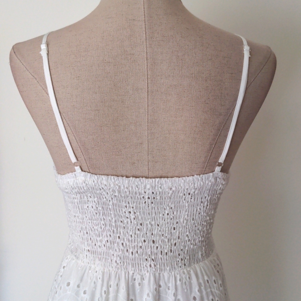 Simplee Dress - Picture 7 of 11